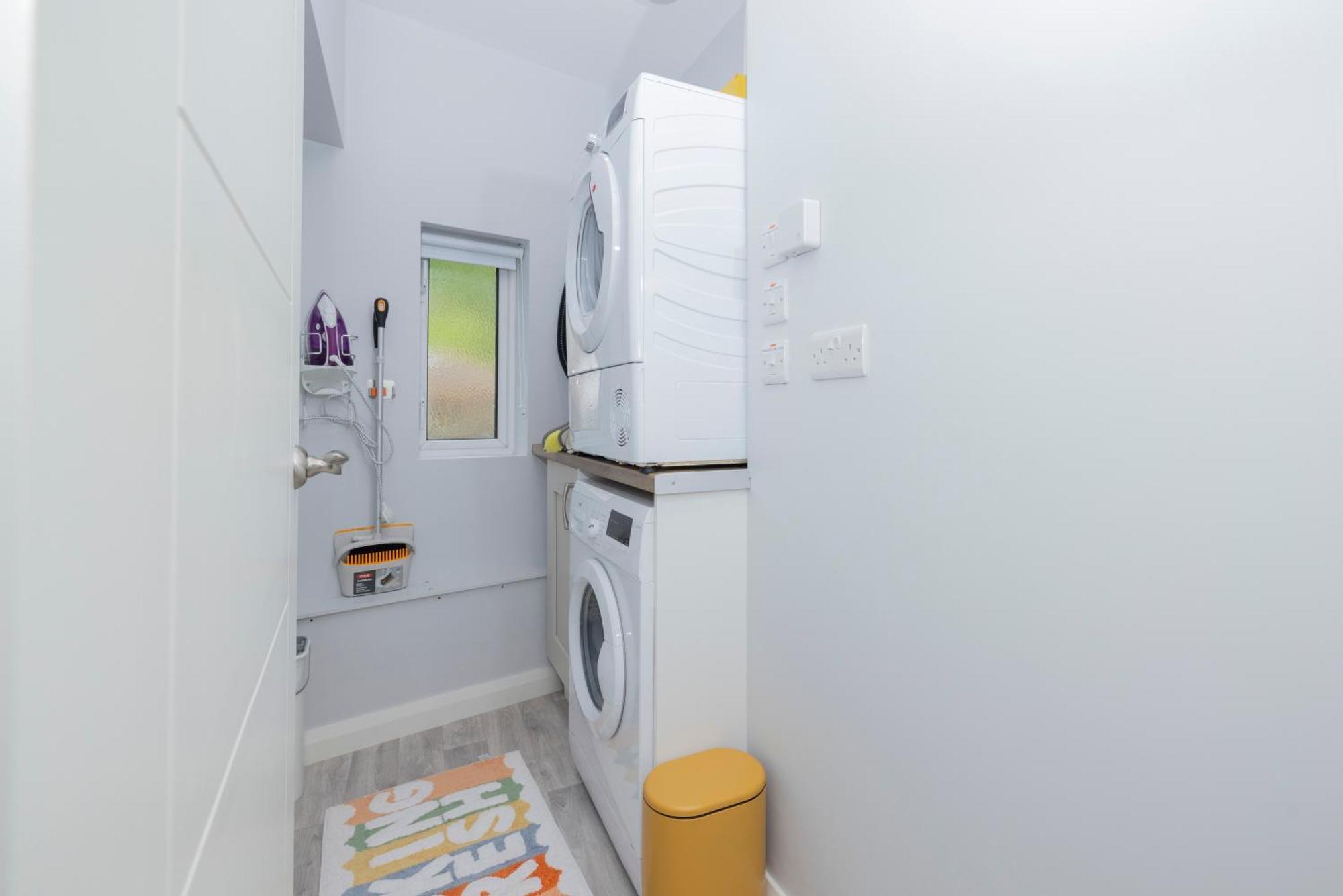 Modern 2 Bed Apartment Enniskillen Exterior photo